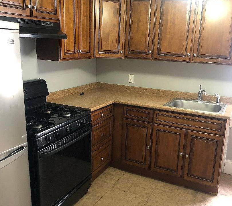 2nd image of 79-51 77th Rd