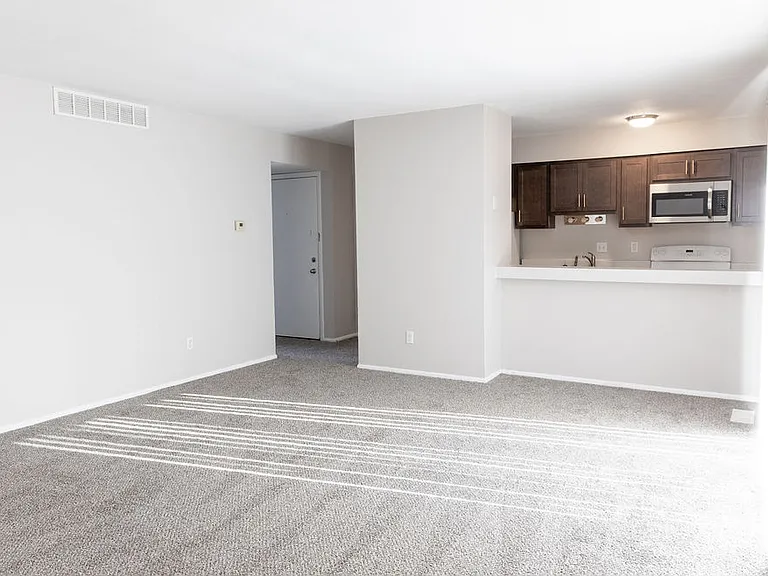 Townway Place Apartments — Photo 12