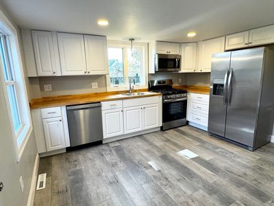 27-27 Monroe St #R, Taunton, MA, 02780