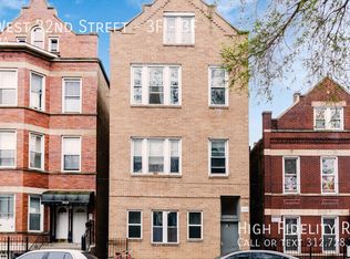 915 W 32nd St APT 3F, Chicago, IL 60608