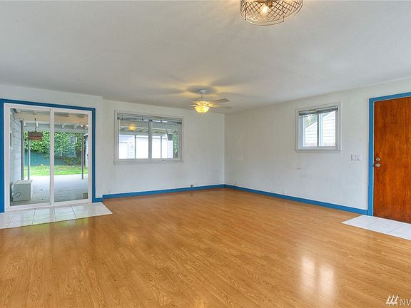 5th image of 12439 9th Ave S