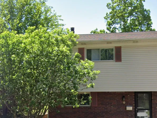 771 Bowman Dr, Crown Point, IN 46307