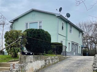 30 Hawkins St, Derby, CT 06418