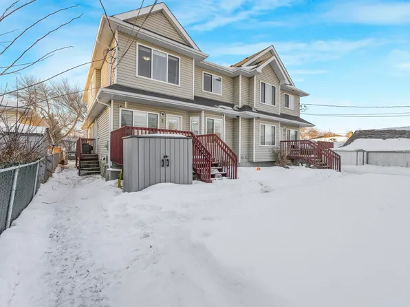 11813 43rd St NW #2, Edmonton, AB T5W 2P3