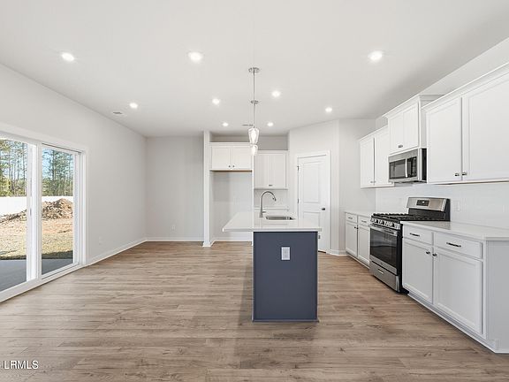 2nd image of 447 Rifle Rd