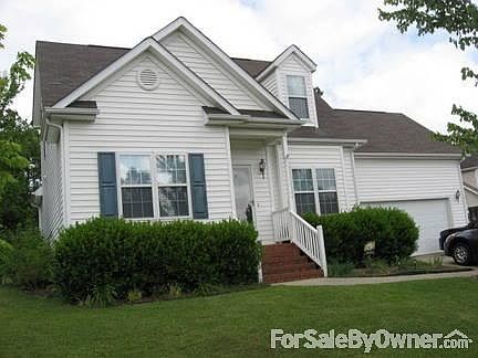 Great Home! 3 Bdrs, 2.5 Ba, 2 Car Gar
						:
						Beautiful home with large yard, 2 car garage, 3 Bdr, 2.5 Ba, tons of storage.