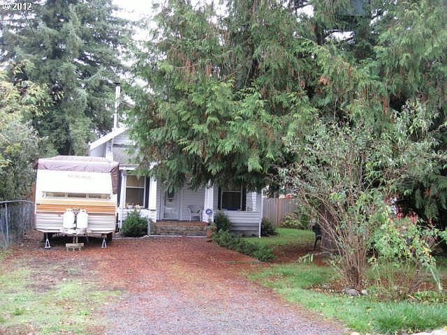 2nd image of 405 Kennel Ave
