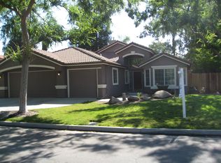 7374 N Vista Ave, Fresno, CA