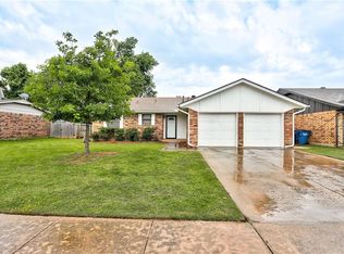 213 S Silver Dr, Mustang, OK 73064