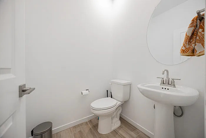 7412 W Gardenia Ave — Photo 14