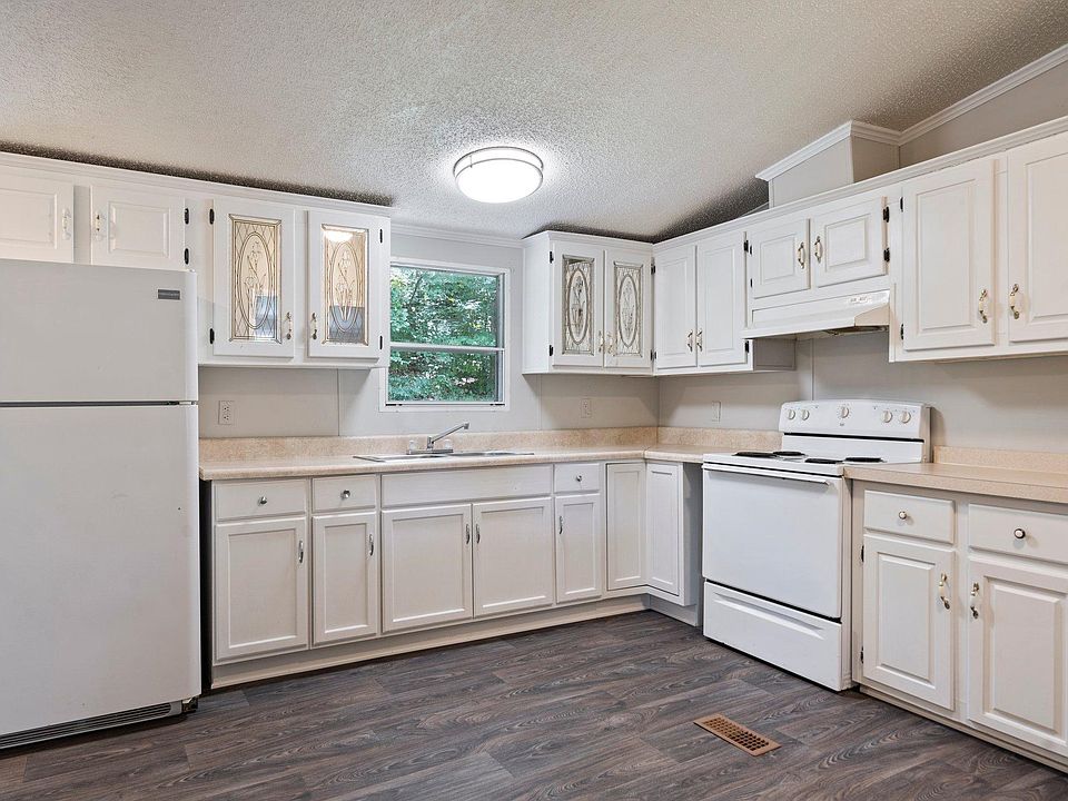 1st image of 129 Daniel Ln SE #45