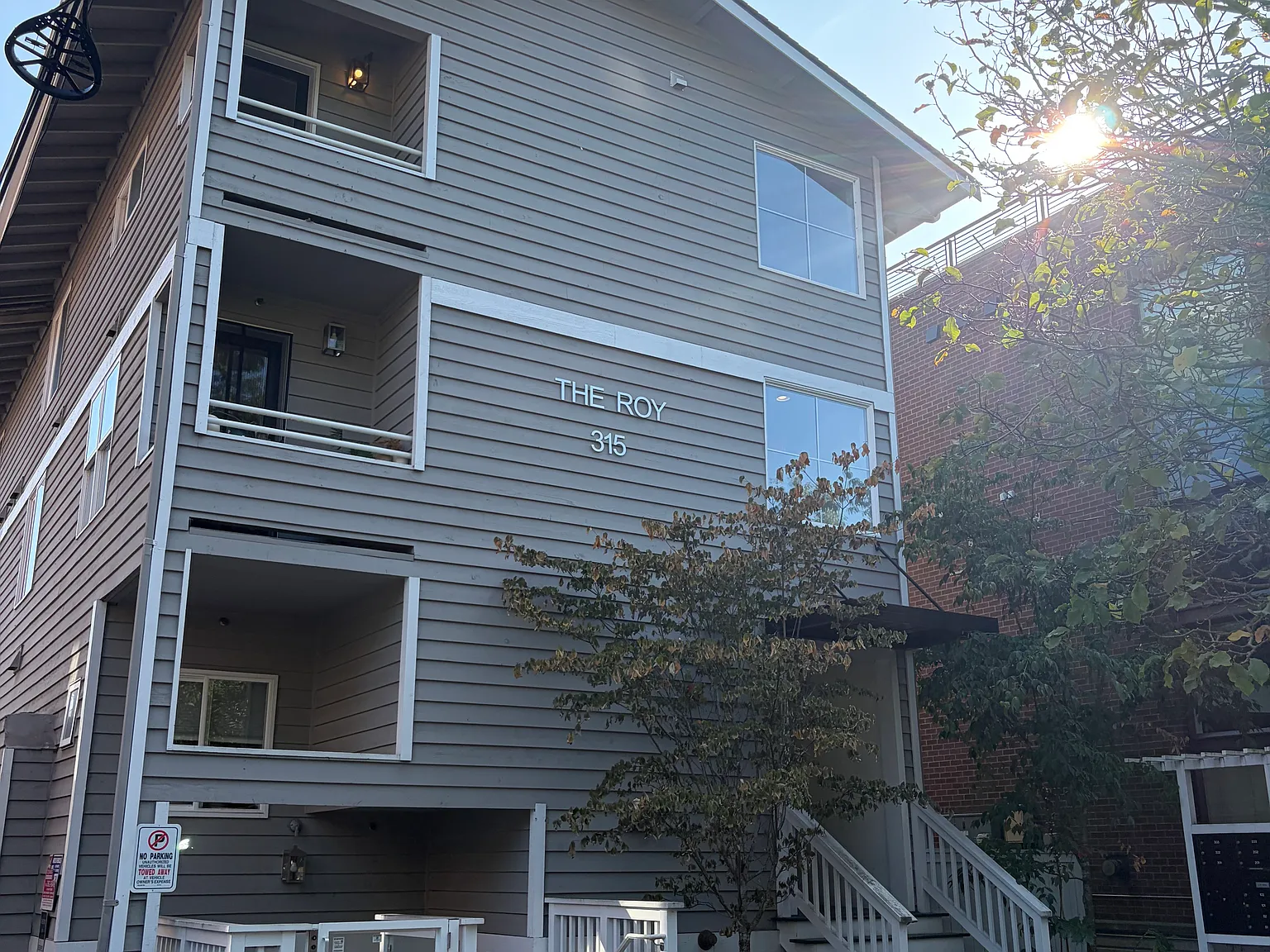 Studio, 237 sqft, $1,395 — Photo 3