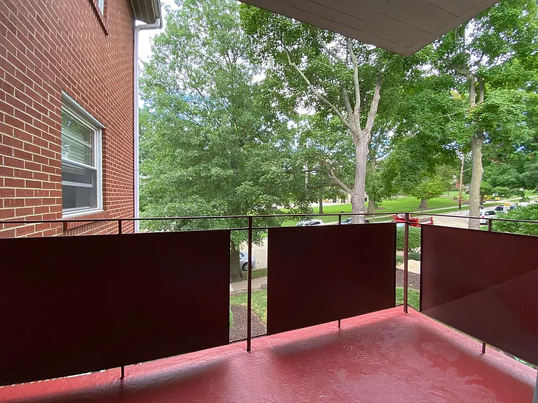 360 Maryland Ave — Photo 65