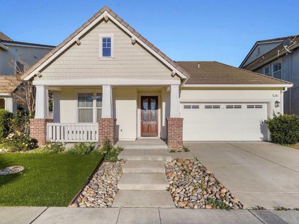 18 Serena Place - 4bd/4ba, 2,969 sqft - in American Canyon, CA