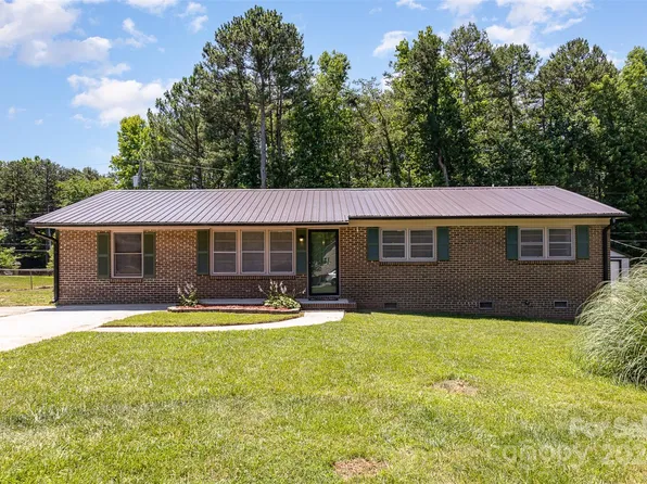 105 Alexis Forest Dr, Stanley, NC 28164