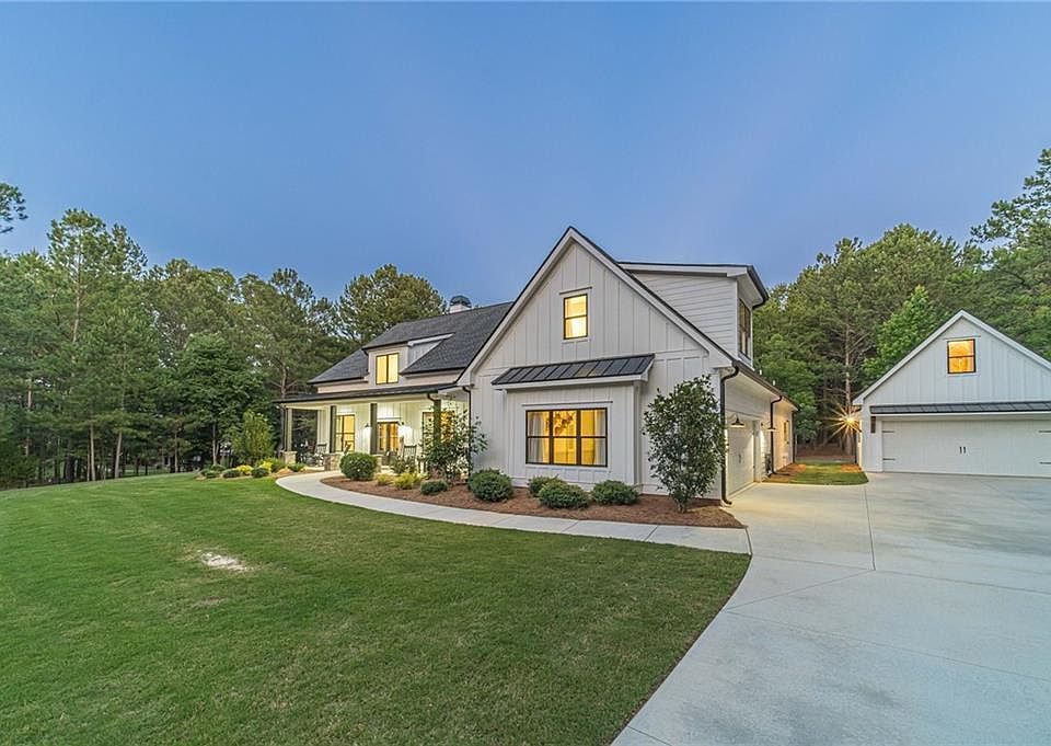 1st image of 1204 Bradley Gin Way