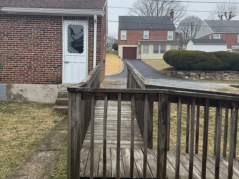 1616 Fayette Ave — Photo 20