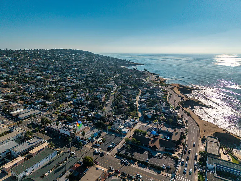 4741 Point Loma Ave #201 — Photo 52