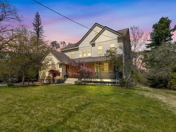 8 Middleby Rd, Lexington, MA 02421