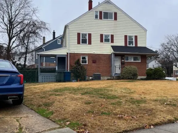 2226 Mary Baldwin Dr, Alexandria, VA 22307