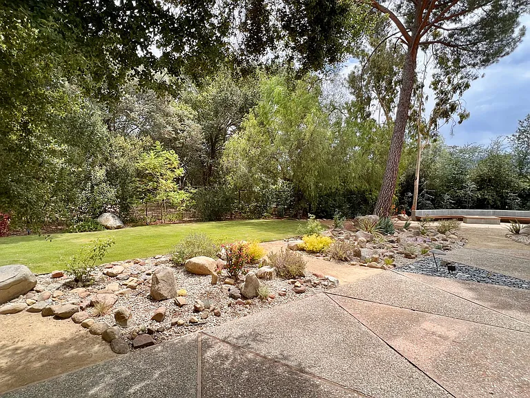 Carne Rd — Photo 21