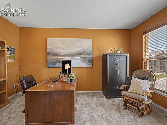 5th image of 750 Herbglen Ct