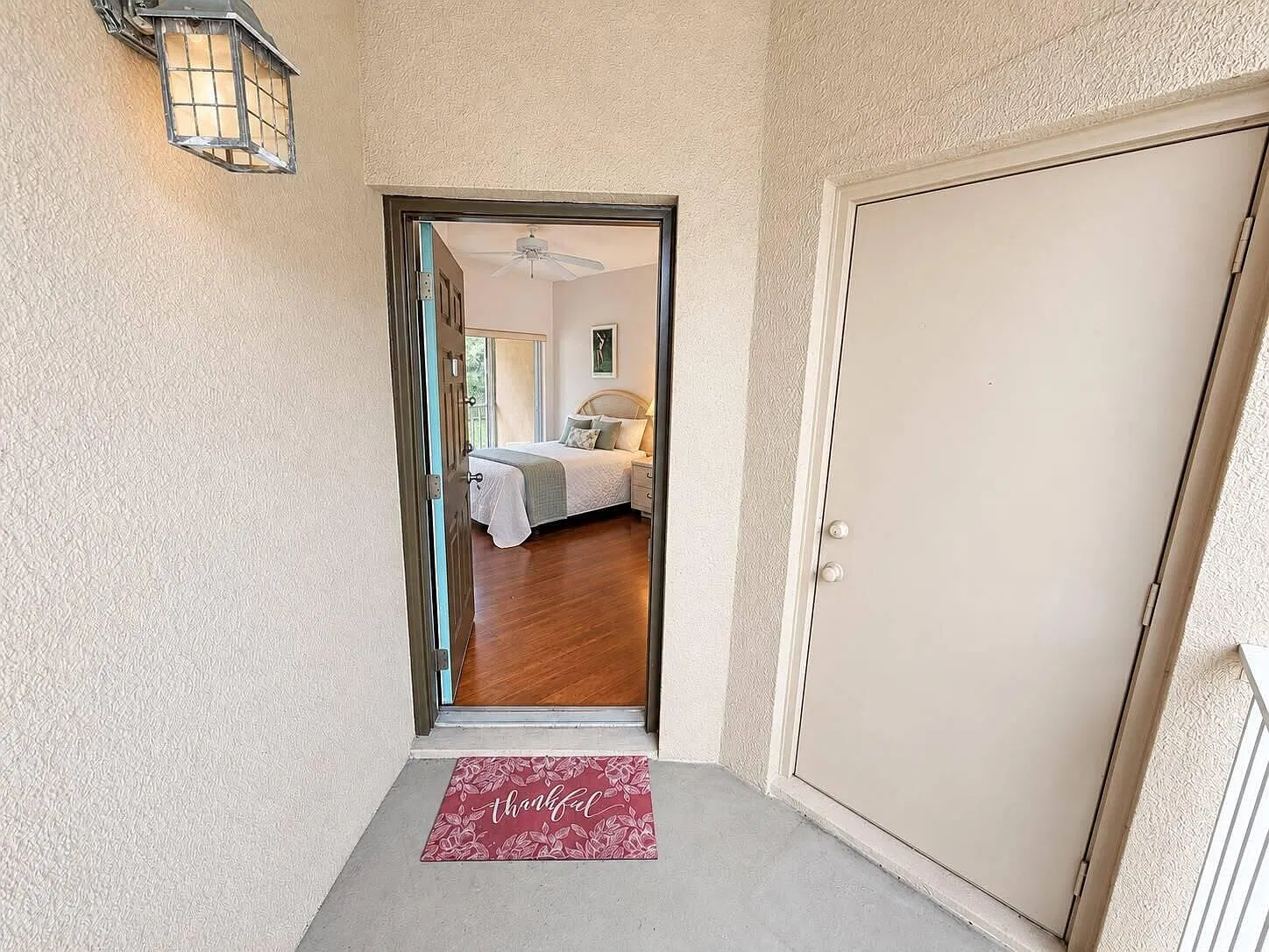 1 bed, 1.0 bath, 450 sqft, $1,200 — Photo 2