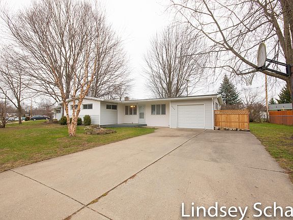 2nd image of 4090 Northgate Dr NE