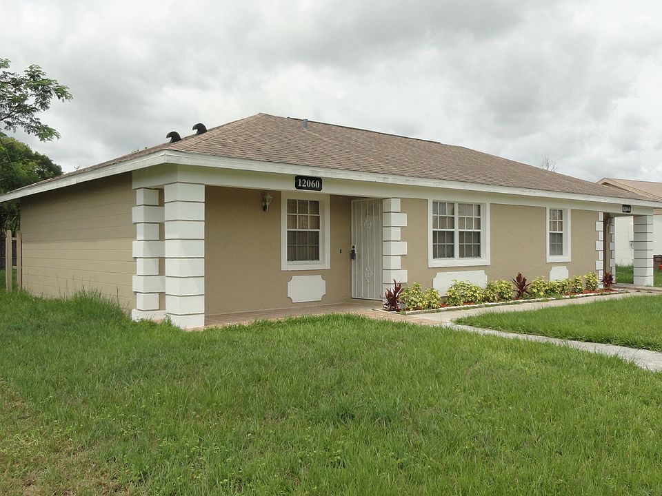 1st image of 12060 Club Woods Dr
