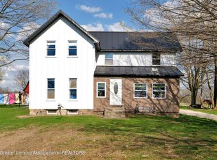 2548 N Ionia Rd, Vermontville, MI 49096