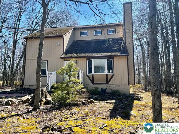 5119 Iroquois St, Tobyhanna, PA 18466