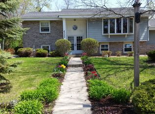 8248 S 79th St, Franklin, WI 53132