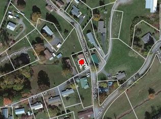 2 Astro Dr, Sylva, NC 28779