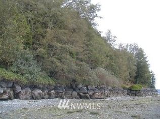 16660 Agate Point Rd NE, Bainbridge Island, WA 98110
