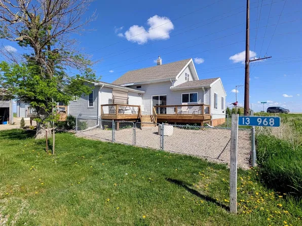 13968 Lark Ave, Mason City, IA 50401