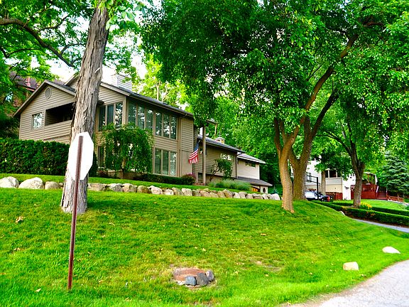 5th image of 2280 Lawndale Ave