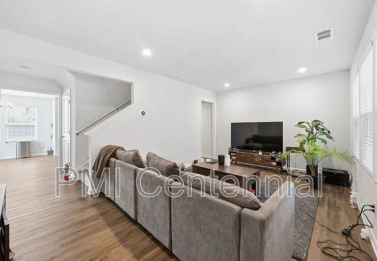 1120 Wedgewood Dr — Photo 6