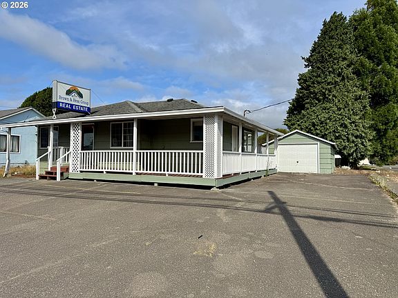 2nd image of 2091 Broadway Ave