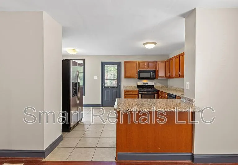 3627 Cambridge Ave — Photo 3