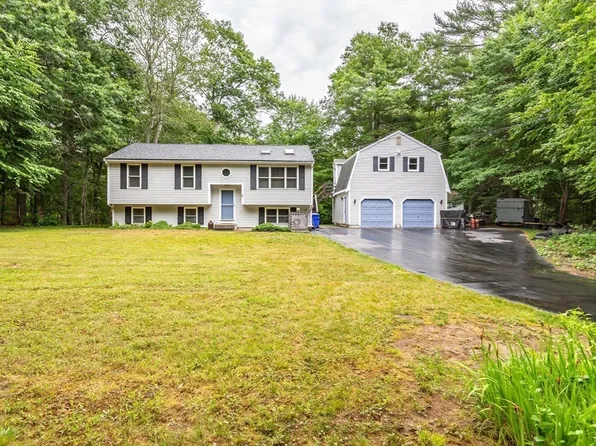 230 Staples St, Taunton, MA 02780