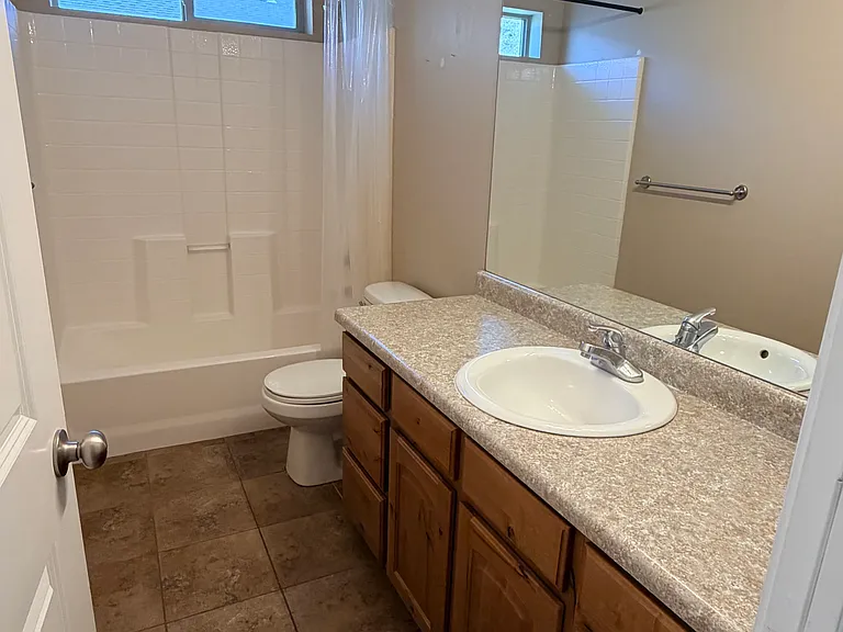2304 S Alaska Ave — Photo 13