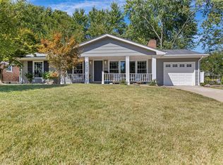 213 N Cardinal Ln, Saint Charles, MO 63301