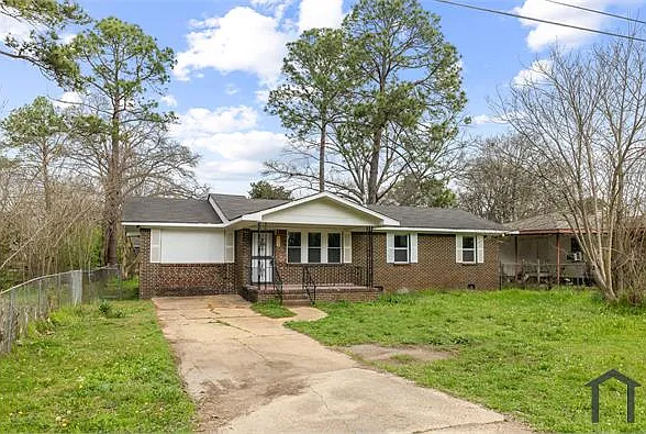 4 bed, 1378 sqft, $1,395 — Photo 4