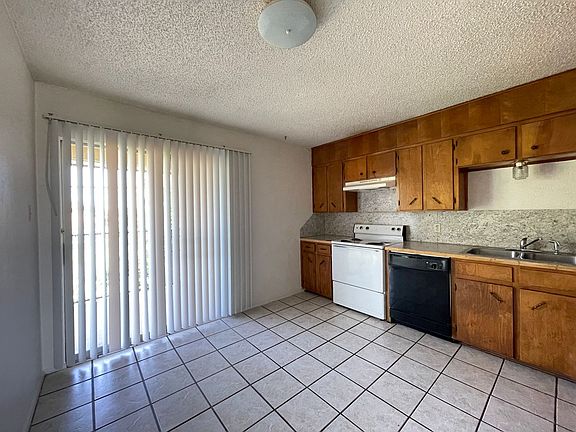 5th image of 1106 Eastside Dr APT C