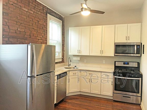 3rd image of 3906 Russell Blvd #A
