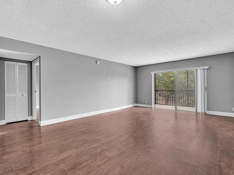 5961 N Falls Circle Dr #309 — Photo 40