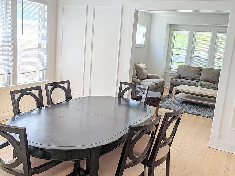 3928 N Farwell Ave — Photo 6
