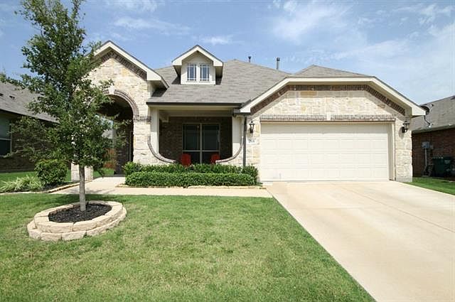 1st image of 204 Salisbury Dr