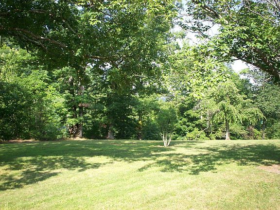 Beautiful Front Yard!