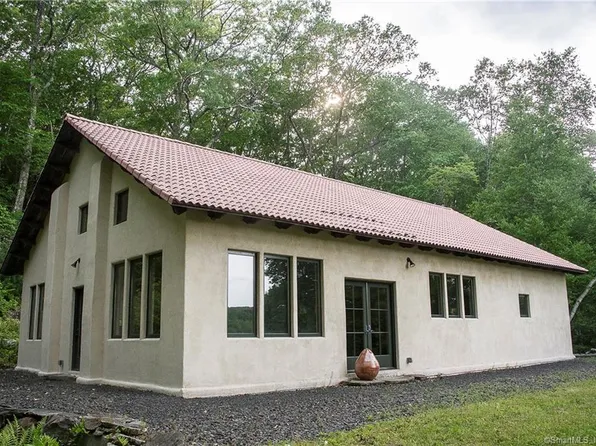 269 Westwood Road, Woodbury, CT 06798